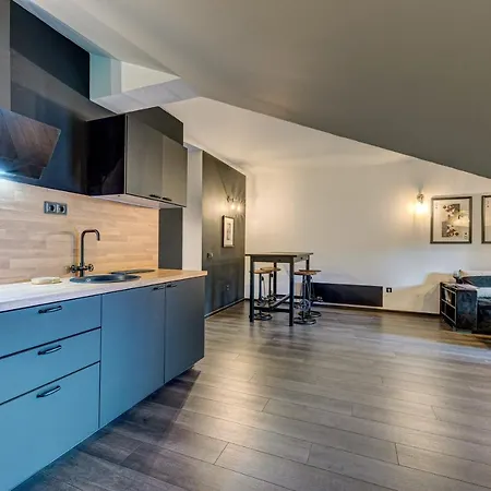 Black Box Apartman Szmoljan
